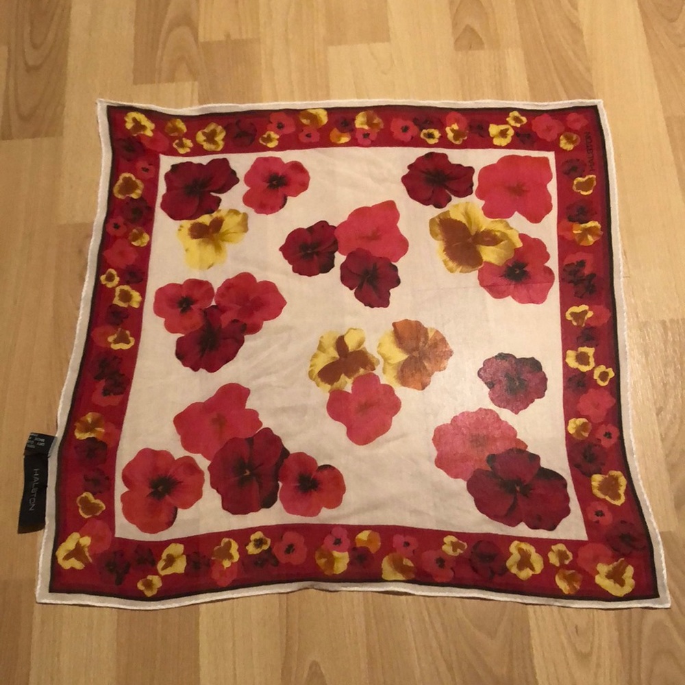 Halston Lifestyle Square Scarf Floral